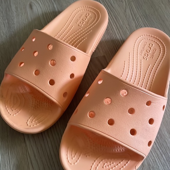 Cantaloupe Orange Crocs Slides - Picture 4 of 4
